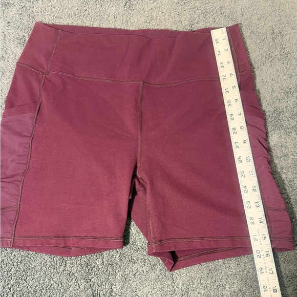 Fabletics Powerhold High Waisted Shorts- Burgandy Size XL - Picture 3 of 4
